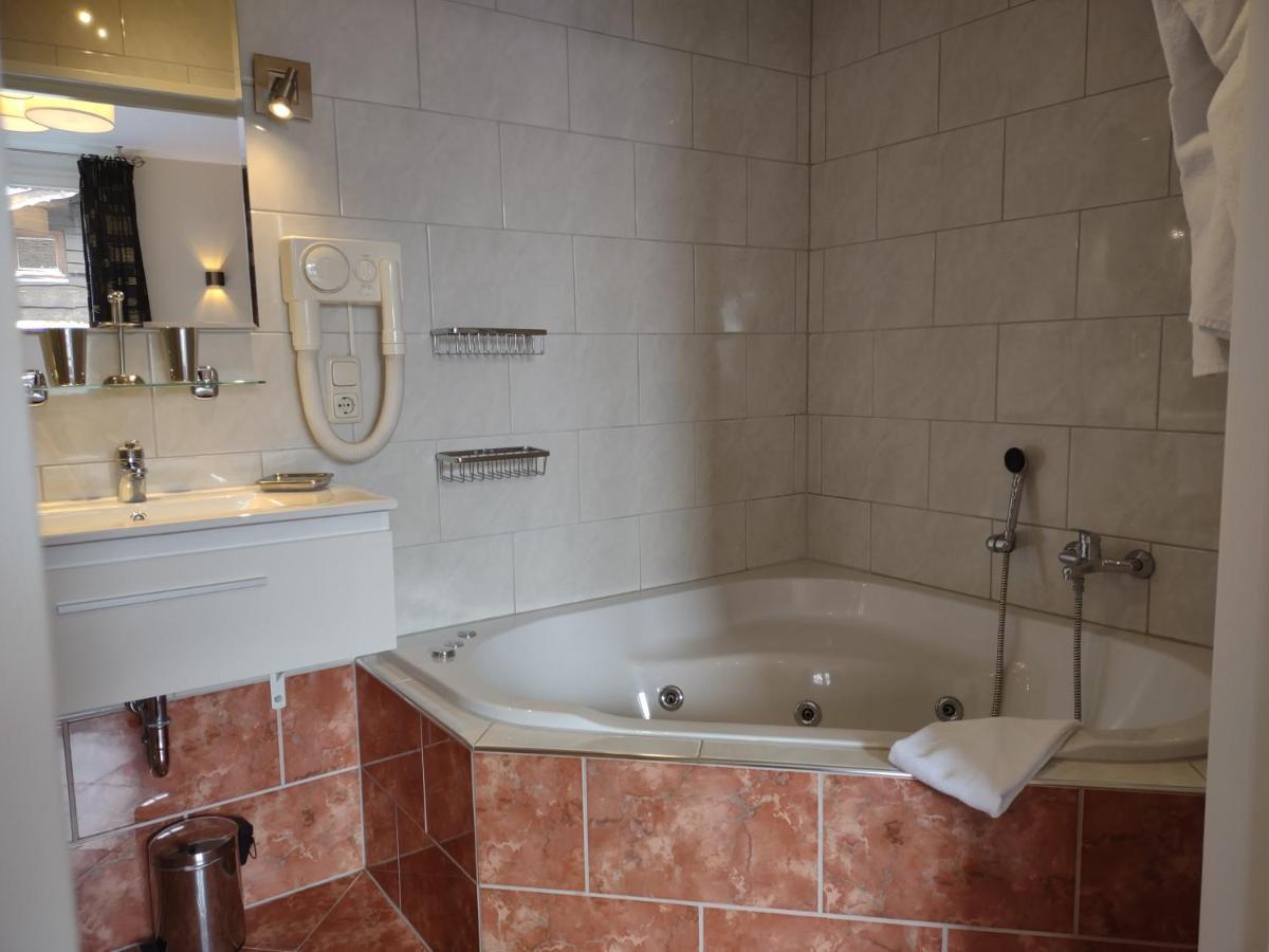 Hotel De Lange Man Eifel 4*